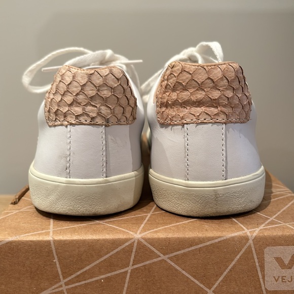 VEJA Esplar Bastille with Tilapia Beige Back - Picture 3 of 7